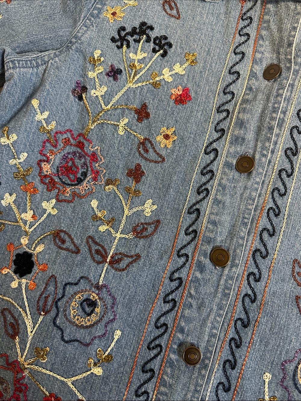 Denim&Co Light Blue Embroidered Denim Shirt - Picture 4 of 9
